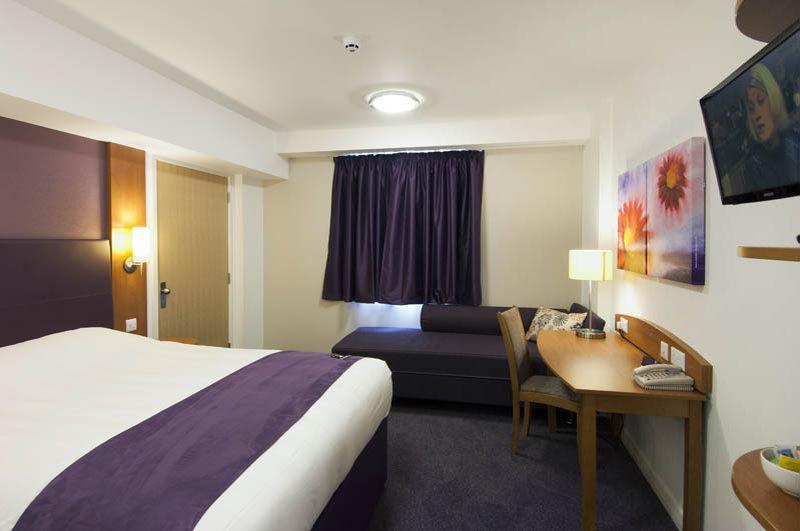 Premier Inn Chelmsford Ngoại thất bức ảnh