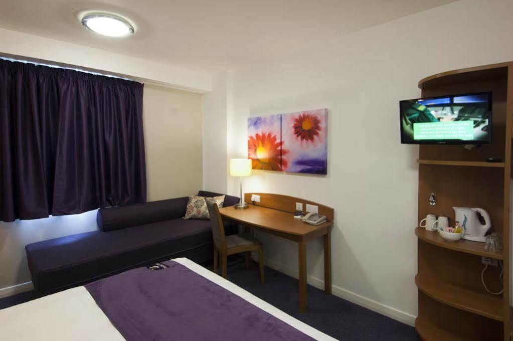 Premier Inn Chelmsford Ngoại thất bức ảnh