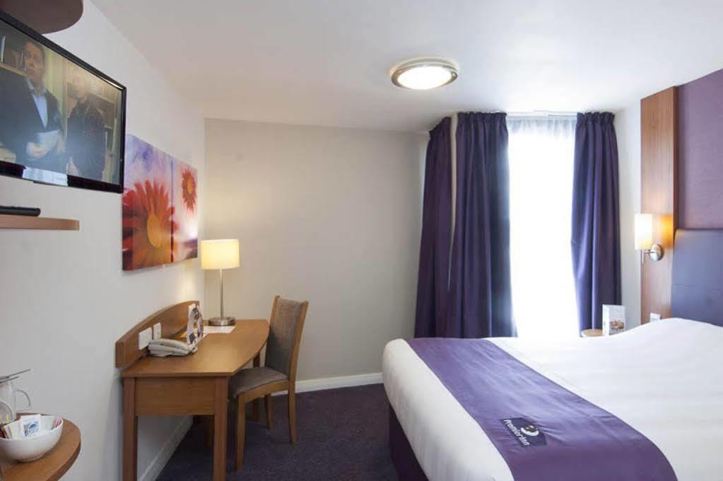 Premier Inn Chelmsford Ngoại thất bức ảnh