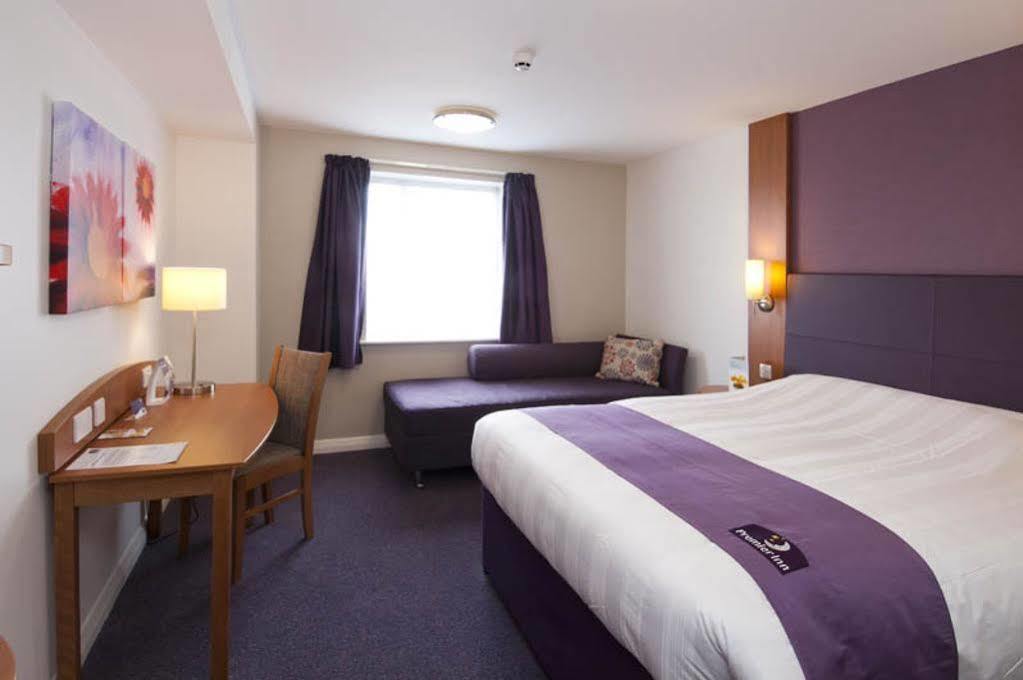 Premier Inn Chelmsford Ngoại thất bức ảnh